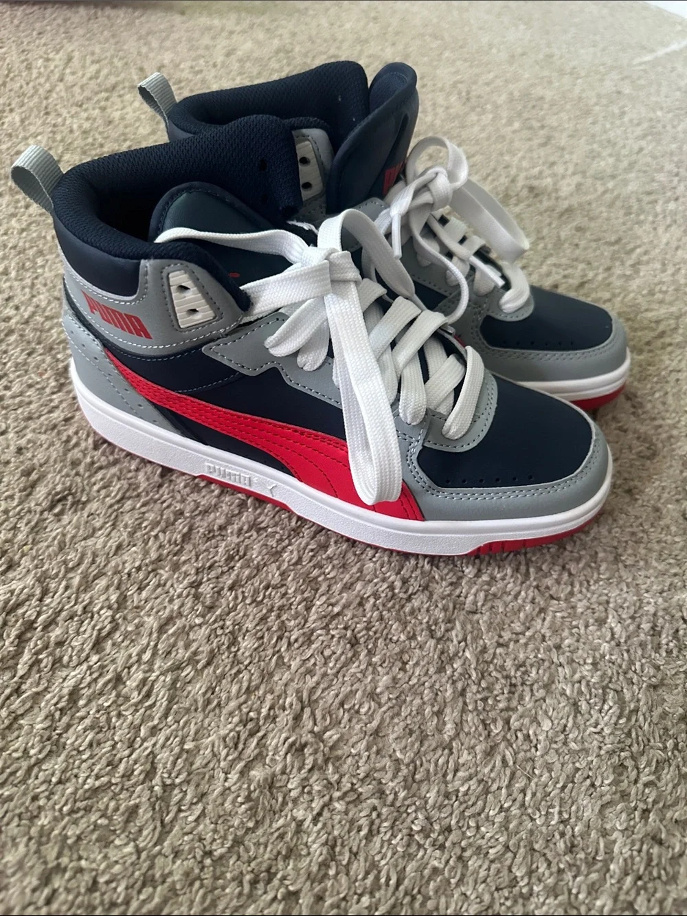 Puma Kids High-Top Sneakers in Gray, Navy & Red